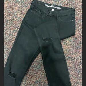 Black CalvinKlein jeans